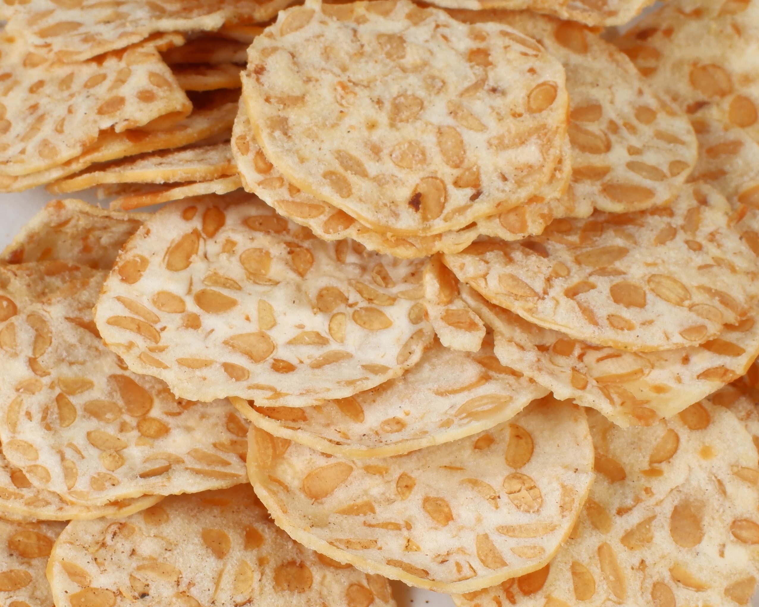 A pile of crisp tempe chips
